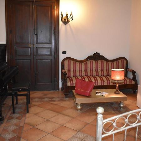 Le Due Torri Bed & Breakfast Filadelfia Екстериор снимка