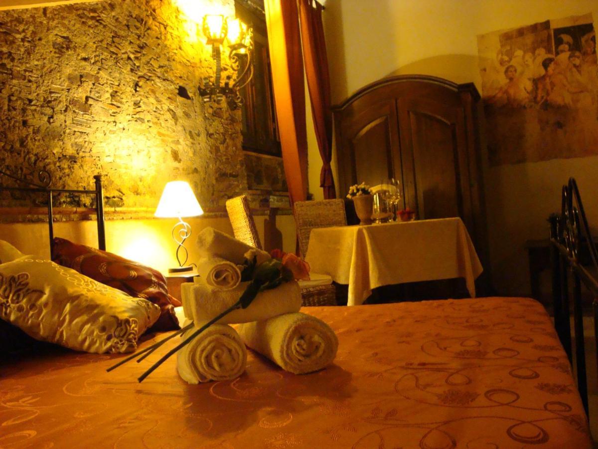 Le Due Torri Bed & Breakfast Filadelfia Екстериор снимка