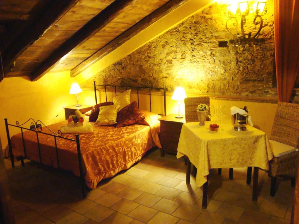 Le Due Torri Bed & Breakfast Filadelfia Екстериор снимка